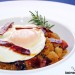 Migas con chorizo y huevos fritos